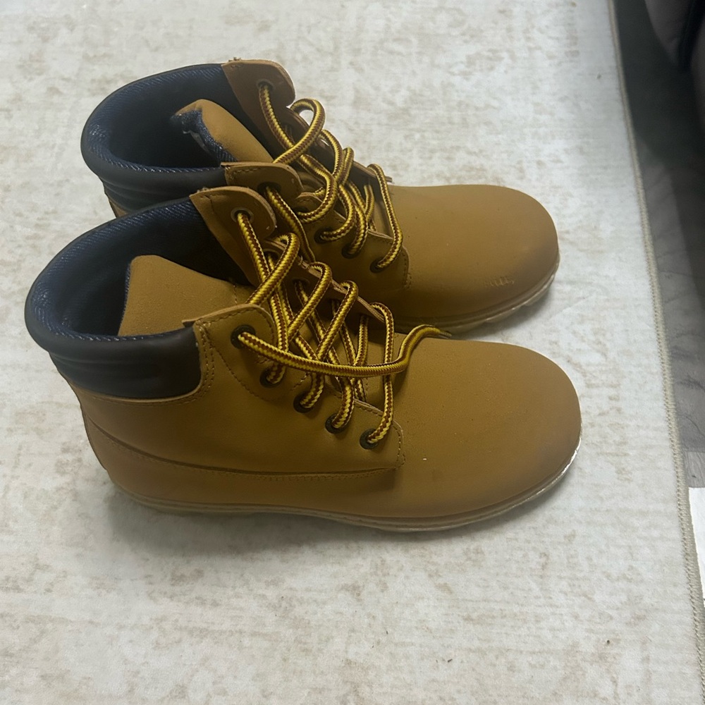 Faded Glory Tan Work-Inspired Lace-Up Boots with Black Collar